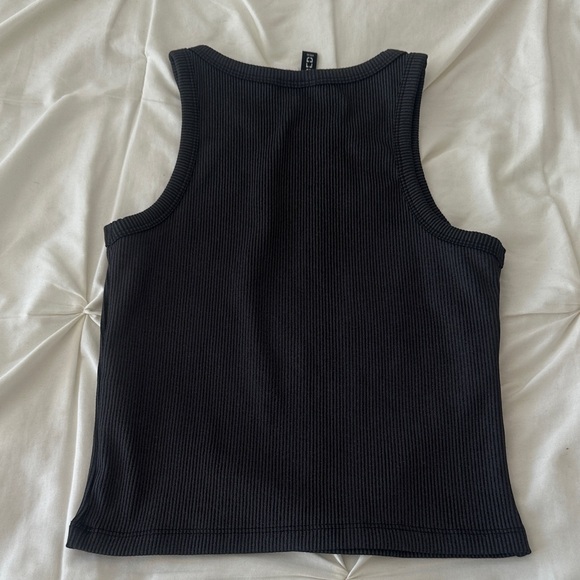 H&M Ribbed Top - Picture 3 of 3